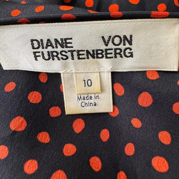 Diane‎ Von Furstenberg Dot Print Silk Drape Front Blouse Size 10 - Picture 7 of 12